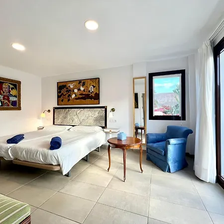 Double With Terrace O Balcony, Breakfast Included, Freewifi, Beautifulpool Апартаменты *
