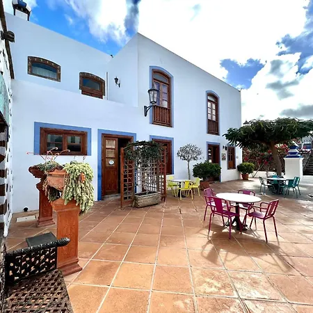 Double With Terrace O Balcony, Breakfast Included, Freewifi, Beautifulpool *