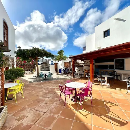 Appartement Double With Terrace O Balcony, Breakfast Included, Freewifi, Beautifulpool *