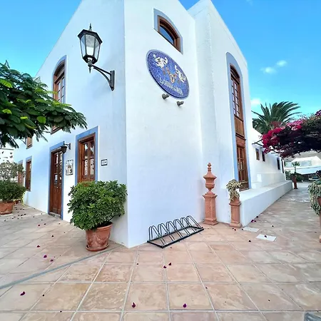 Appartement Double With Terrace O Balcony, Breakfast Included, Freewifi, Beautifulpool *