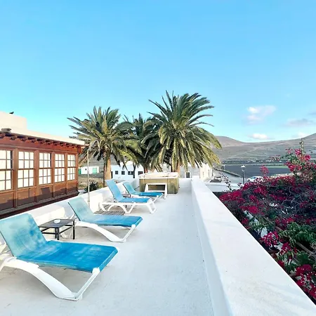 Double With Terrace O Balcony, Breakfast Included, Freewifi, Beautifulpool Appartement