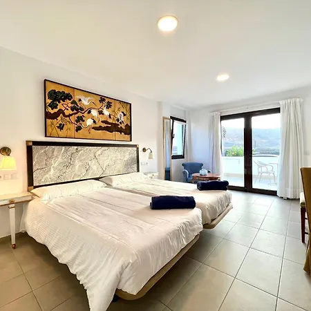 Appartement Double With Terrace O Balcony, Breakfast Included, Freewifi, Beautifulpool